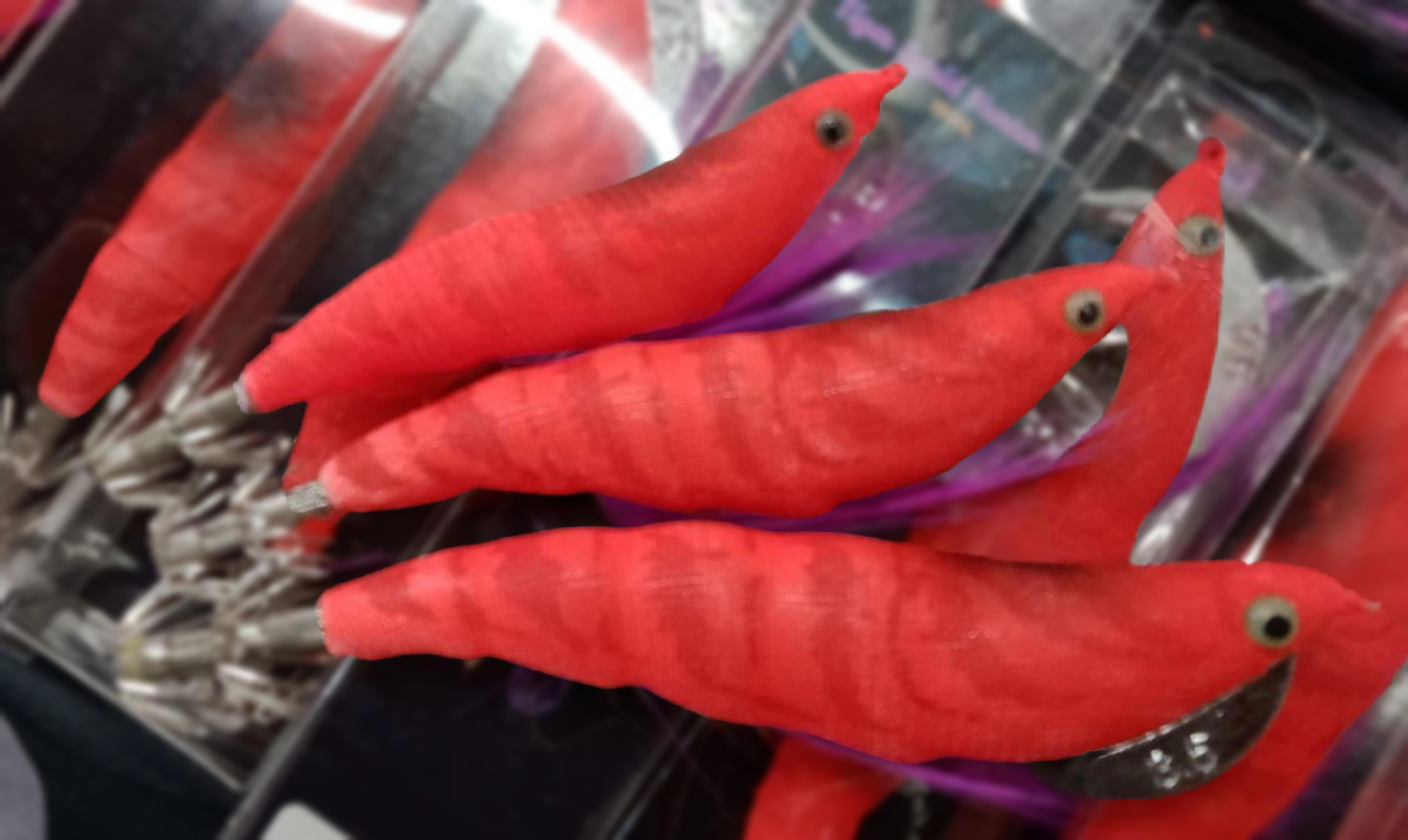 3 X BOIL COLOUR SQUID JIGS 3 x mixed sizes