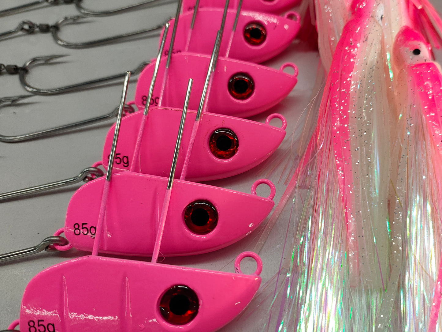 85g Chin Weight Hot Pink "unrigged" Spanish Mackerel,Wahoo and Mahi Mahi