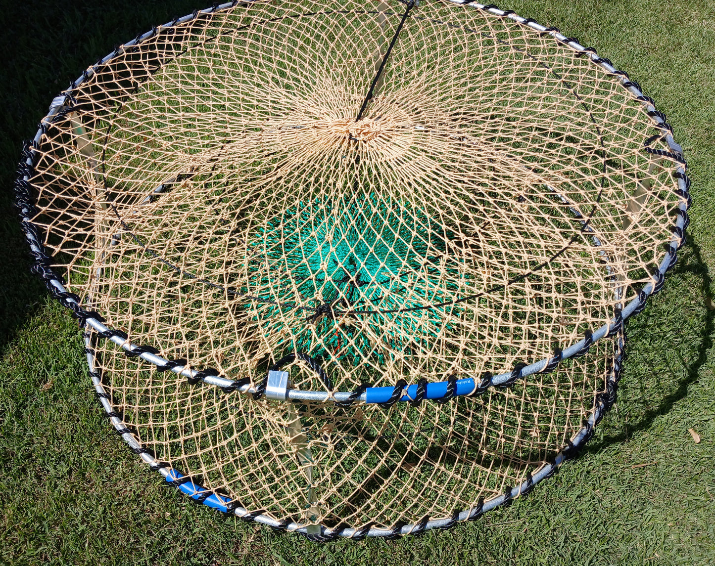 Pro Alloy Upright Crab Pot 1 X 900mm Beige 4entry