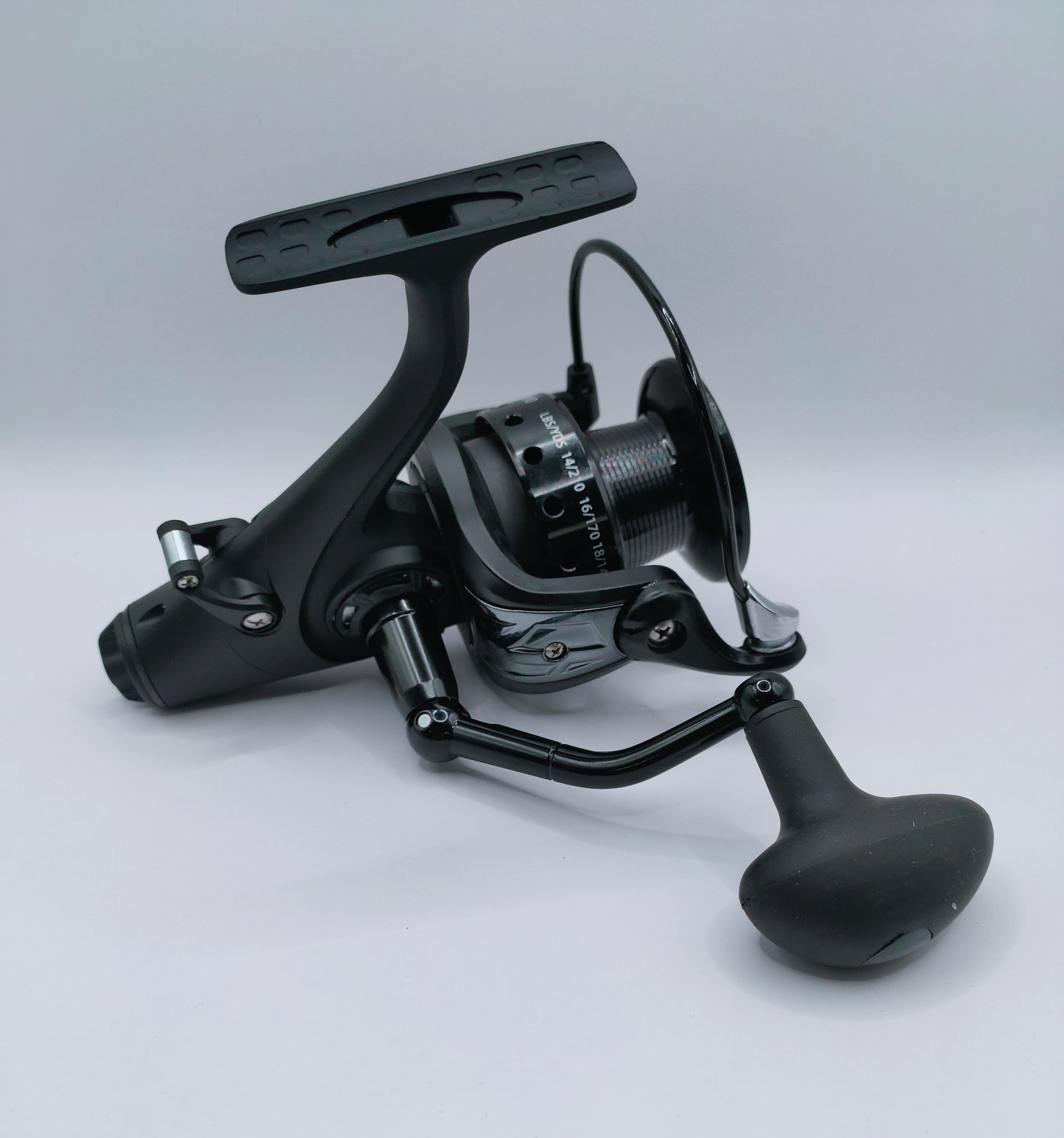BAIT RUNNER STYLE FISHING REEL BEAST 6000